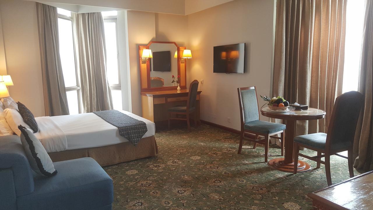 Phoenicia Hotel マナーマ エクステリア 写真